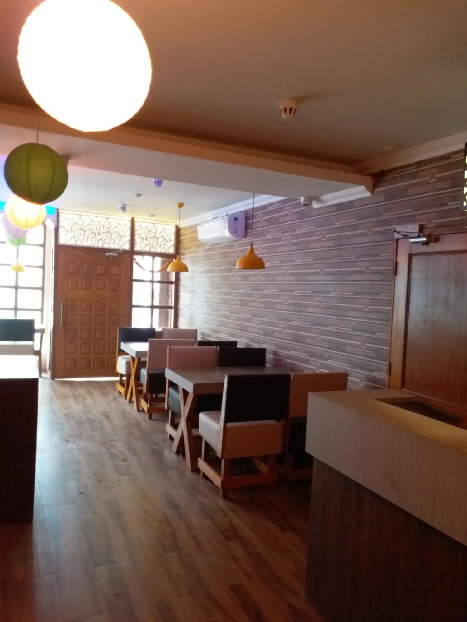 Hotel Mahalaxmi Indo Myanmar Guwahati Esterno foto