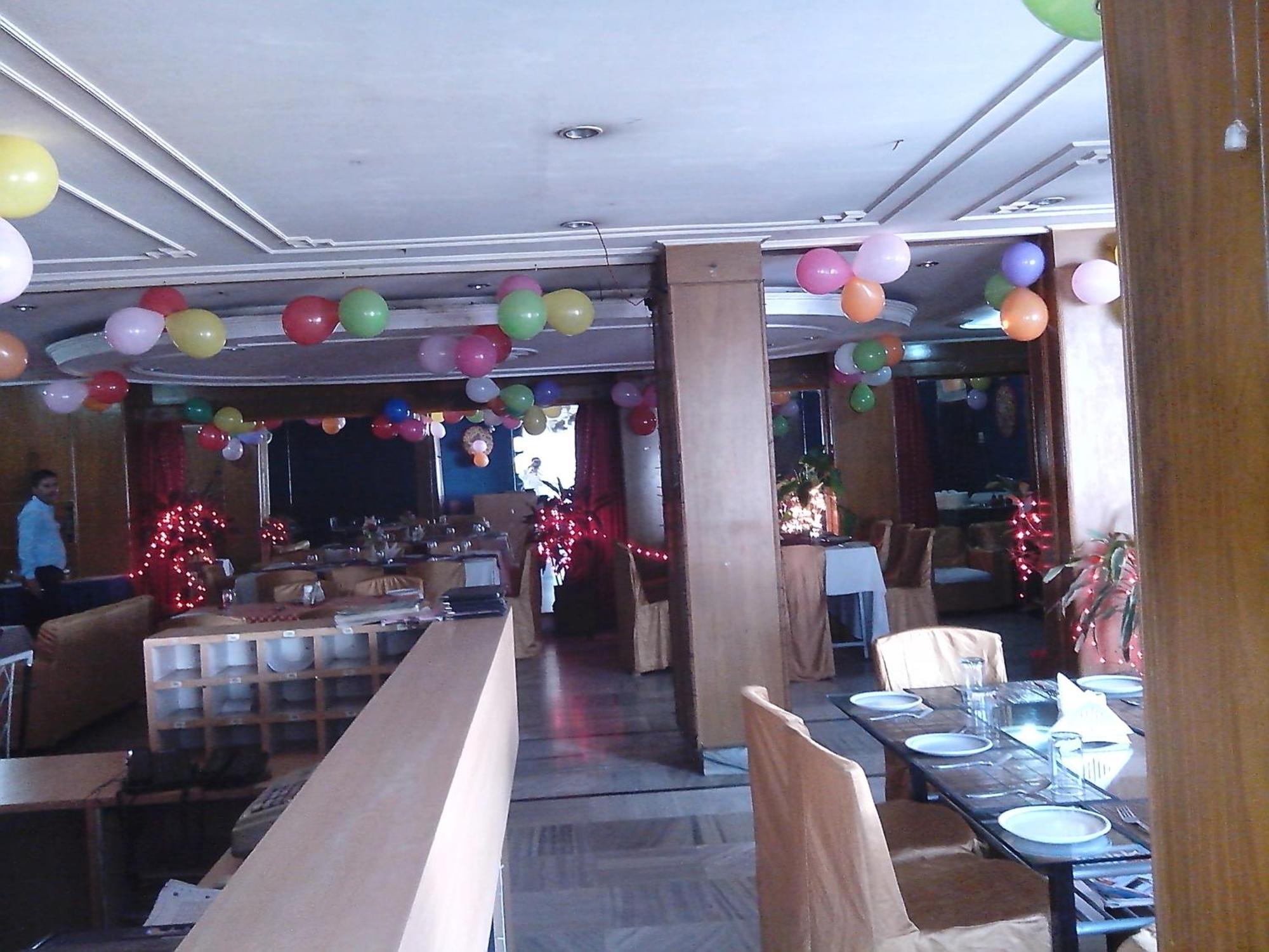 Hotel Mahalaxmi Indo Myanmar Guwahati Esterno foto
