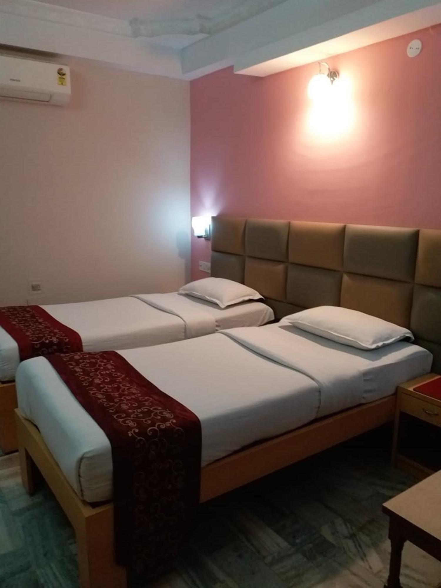 Hotel Mahalaxmi Indo Myanmar Guwahati Esterno foto