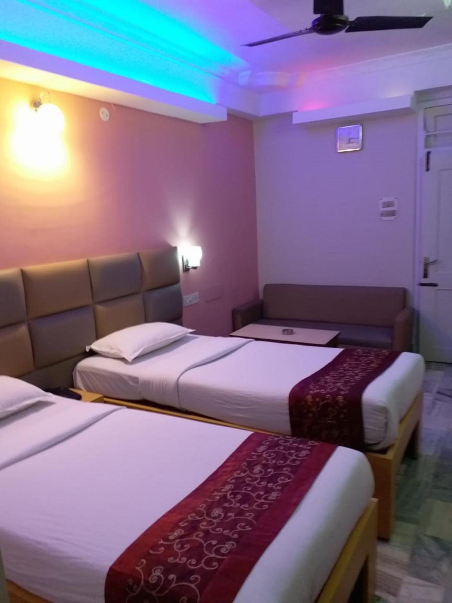 Hotel Mahalaxmi Indo Myanmar Guwahati Esterno foto