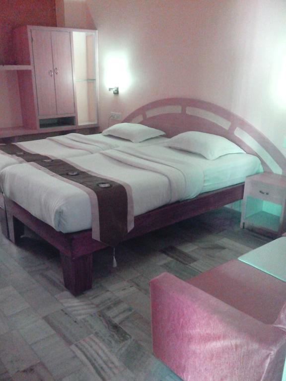 Hotel Mahalaxmi Indo Myanmar Guwahati Esterno foto